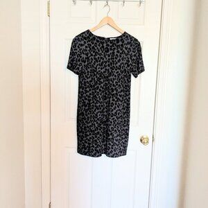 Old Navy gray leopard shift dress